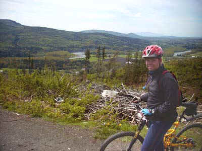 mb1_042600.jpg (29821 bytes)