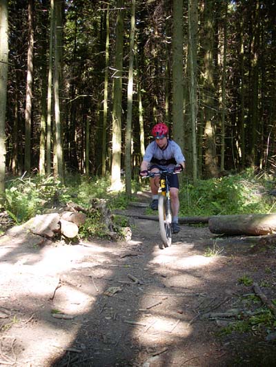 mb1_081500.jpg (67052 bytes)