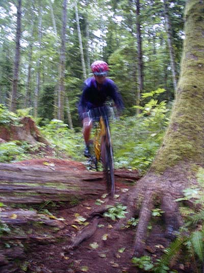 mb2_082900.jpg (59044 bytes)