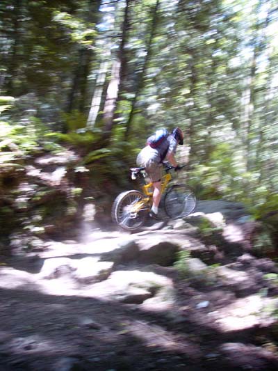 mb4_081600jpg.JPG (51300 bytes)