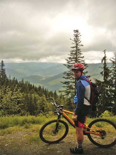 mb_061500.jpg (24250 bytes)